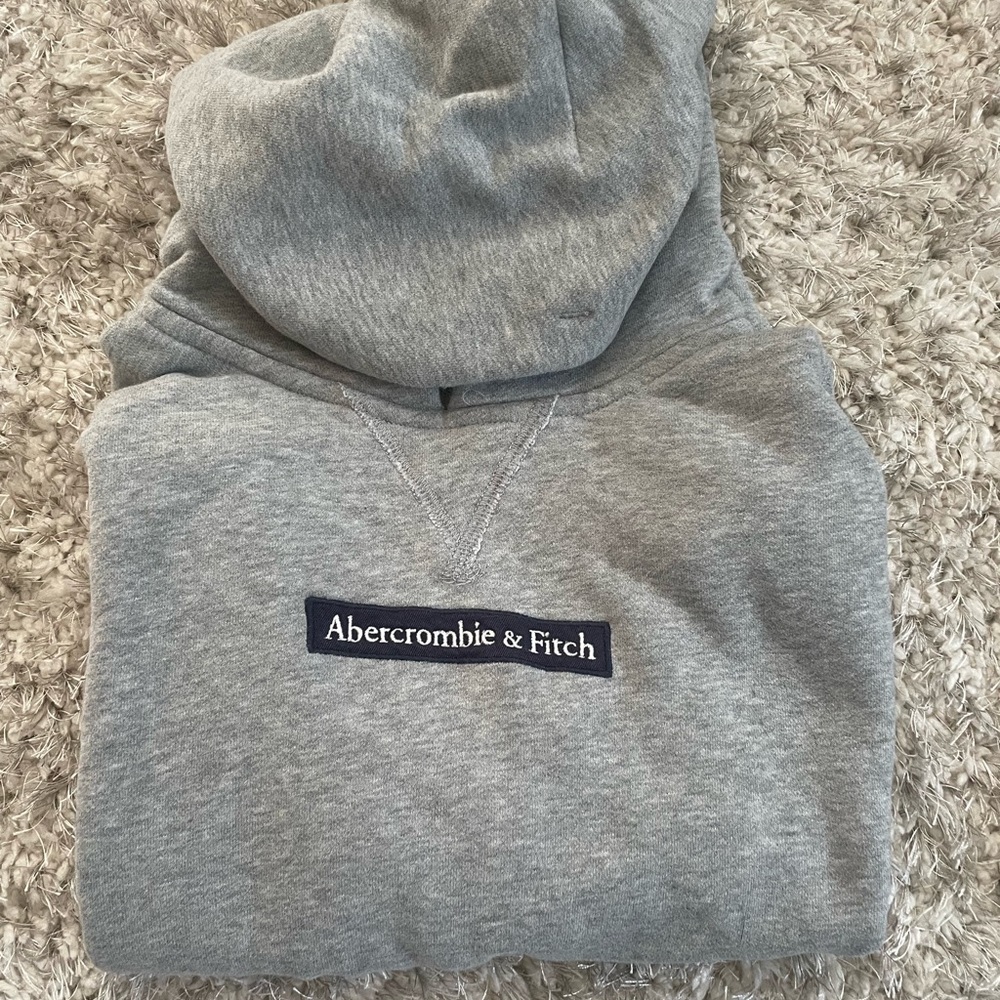 A&F sweatshirt